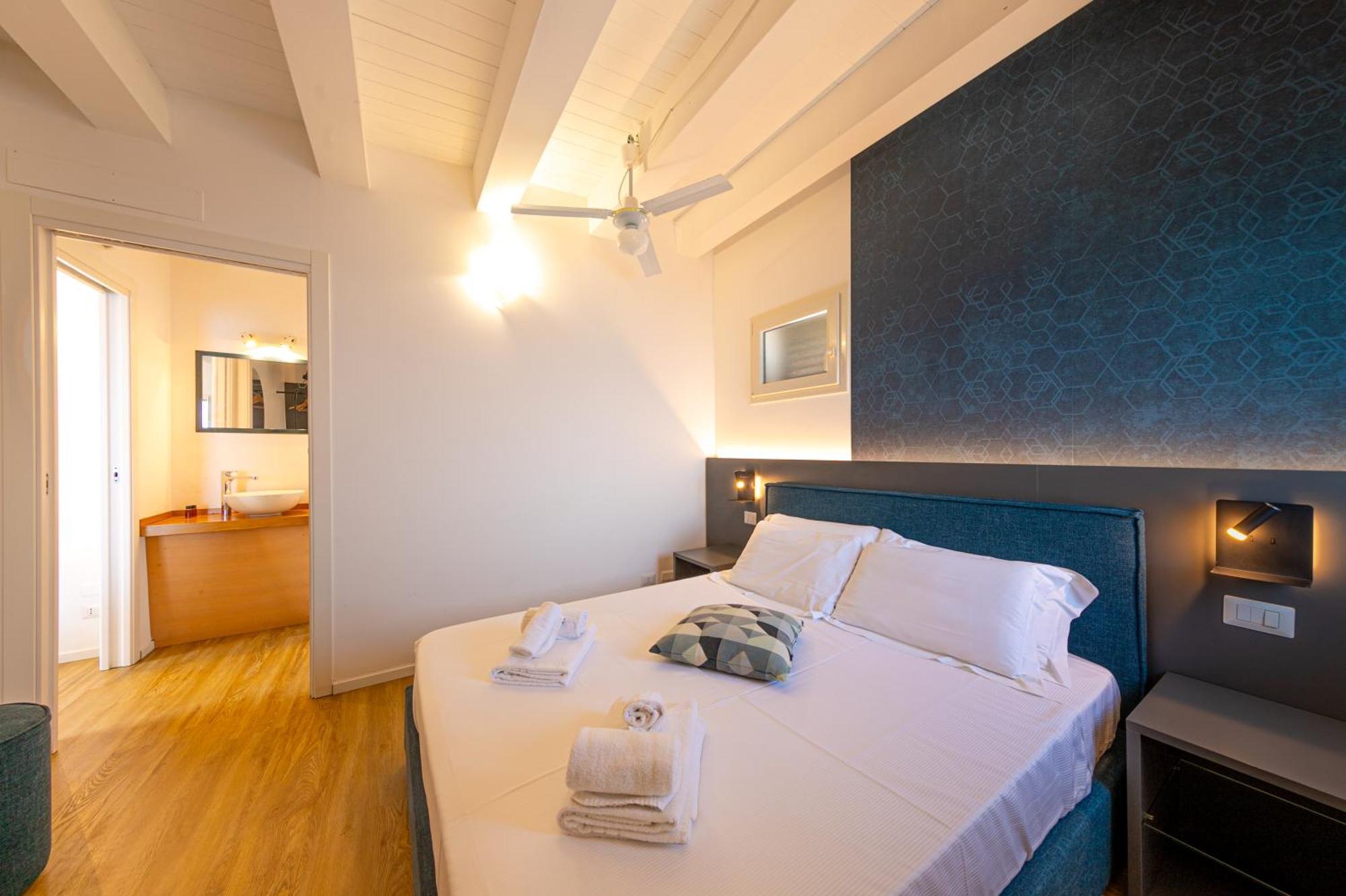 Taliammari Hotel Cefalu Room photo